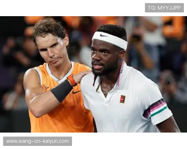 拳击夜选手交锋打出教科书式对战回放